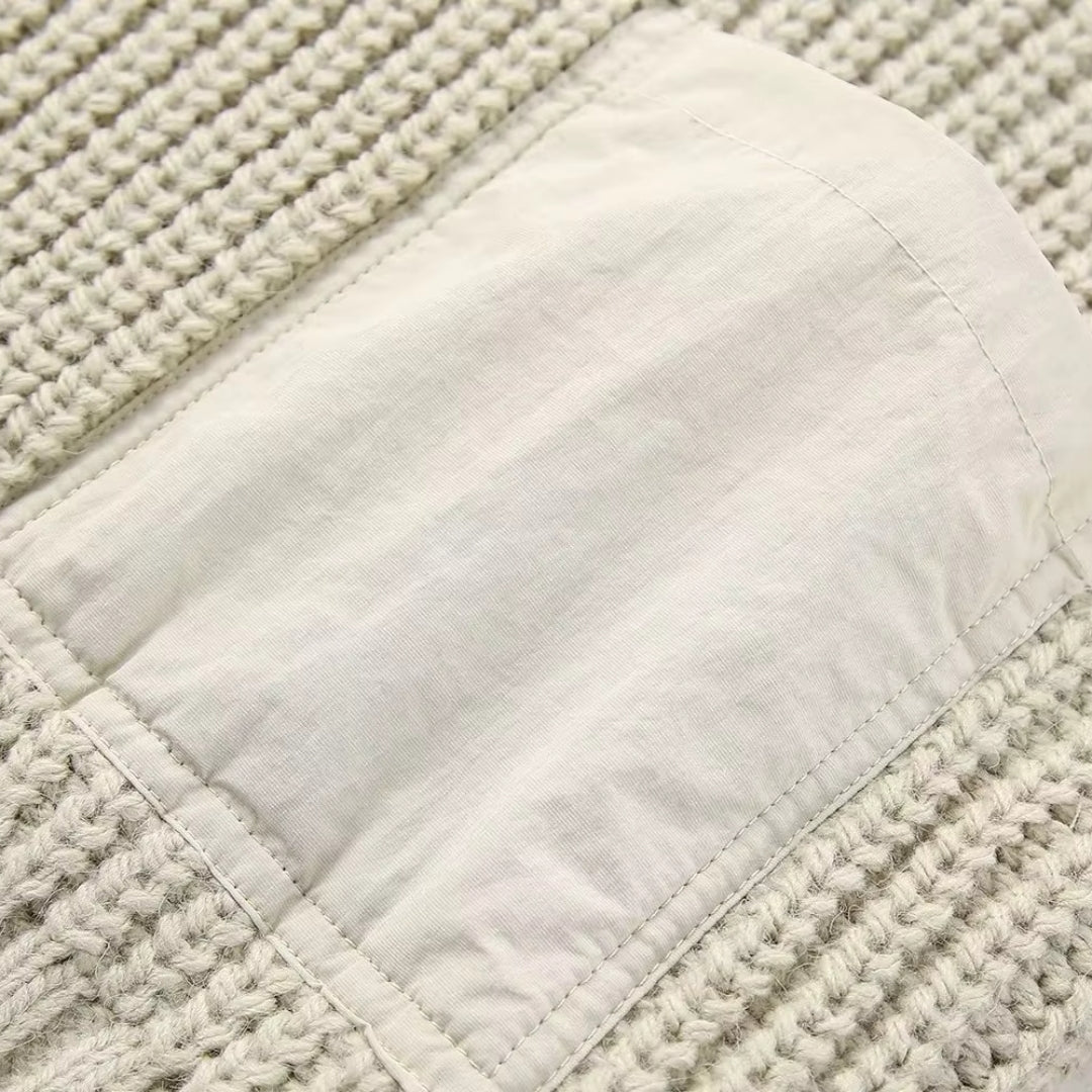 Gruby sweter z dzianiny – golf