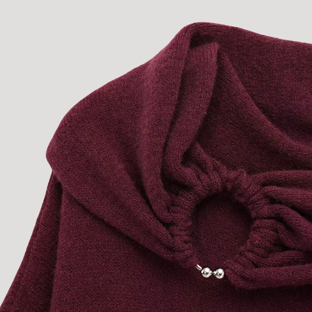 Sweter z odkrytymi ramionami – prążkowany kołnierz