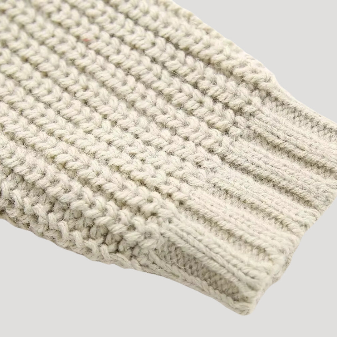 Gruby sweter z dzianiny – golf